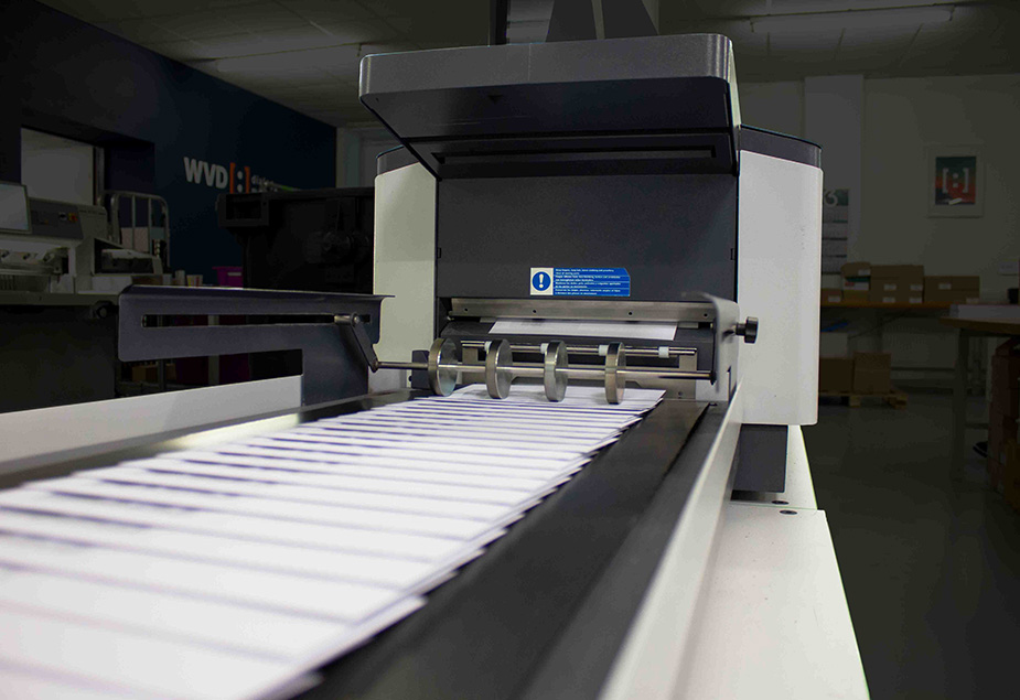 WVD Produktion Kuvertiermaschine